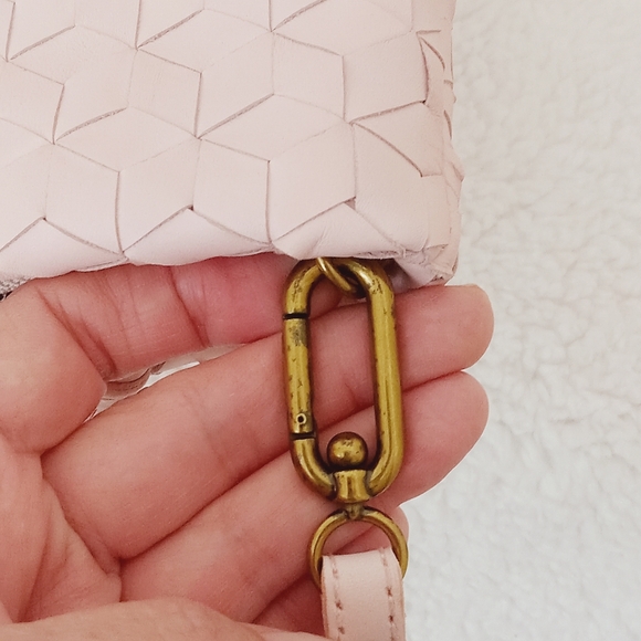 Madewell The Puff Crossbody Bag Woven Leather Edition Subtle Blossom. - Picture 3 of 12
